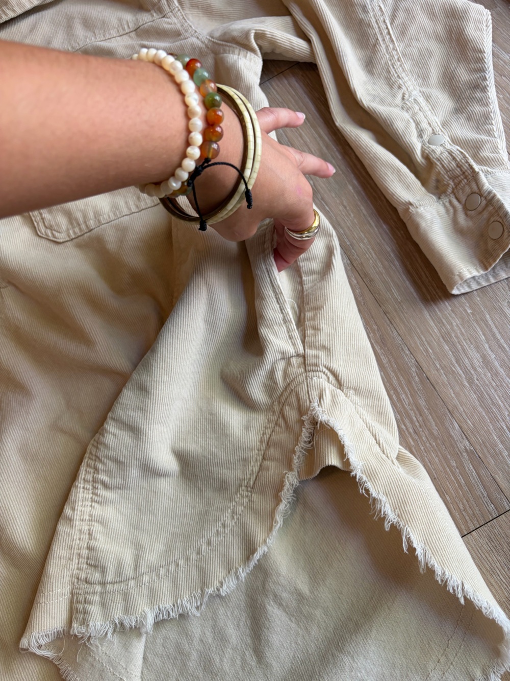 Aerie Lightweight 100% Cotton Corduroy Half-Zip Shirt Jacket - Beige - Picture 2 of 10